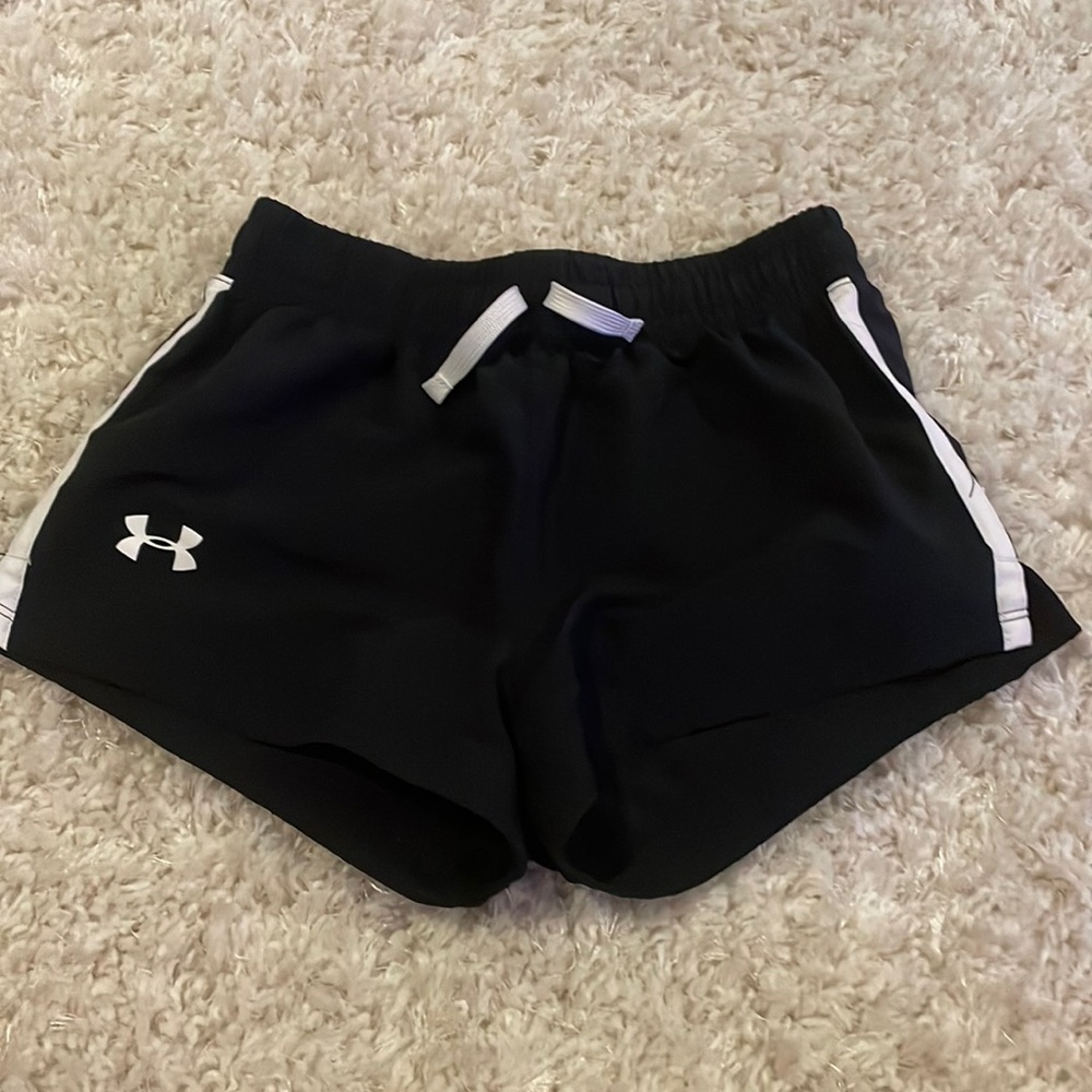 black under armour running shorts